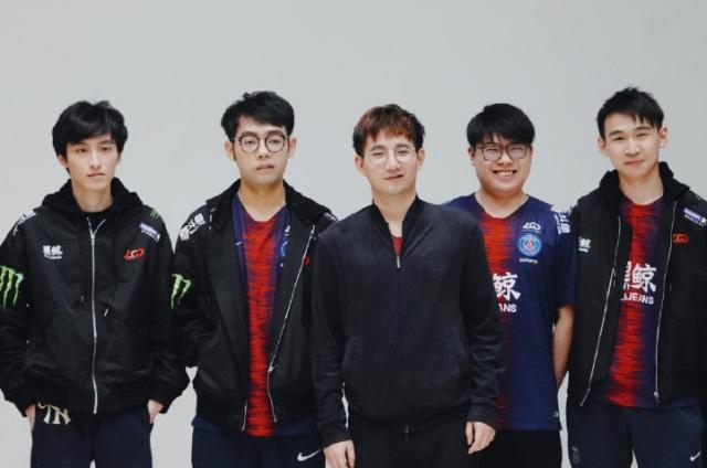 近日一篇评 近日一篇评