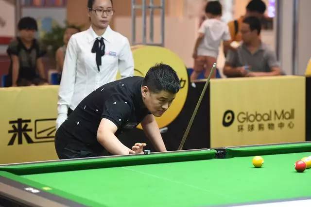 的球员相比 的球员相比